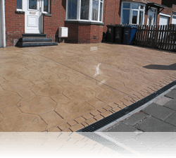 PROJECT 6 - AFTER - Octagon Stone Driveway with Country Cobble Double Border Biscuit on Brown